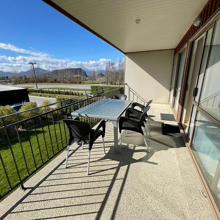 Mountain Range Retreat Wanaka Exterior photo