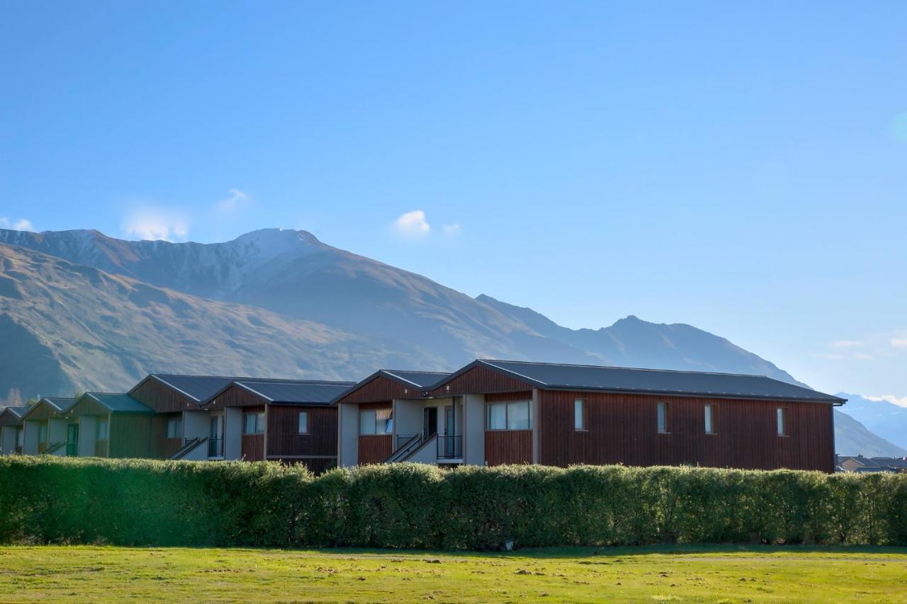 Mountain Range Retreat Wanaka Exterior photo